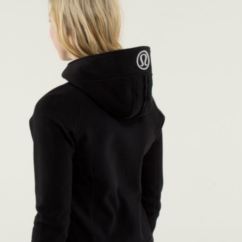 lululemon athletica Black Women's Hoodie
Lululemon Scuba Hoodie *Lux Ruffle